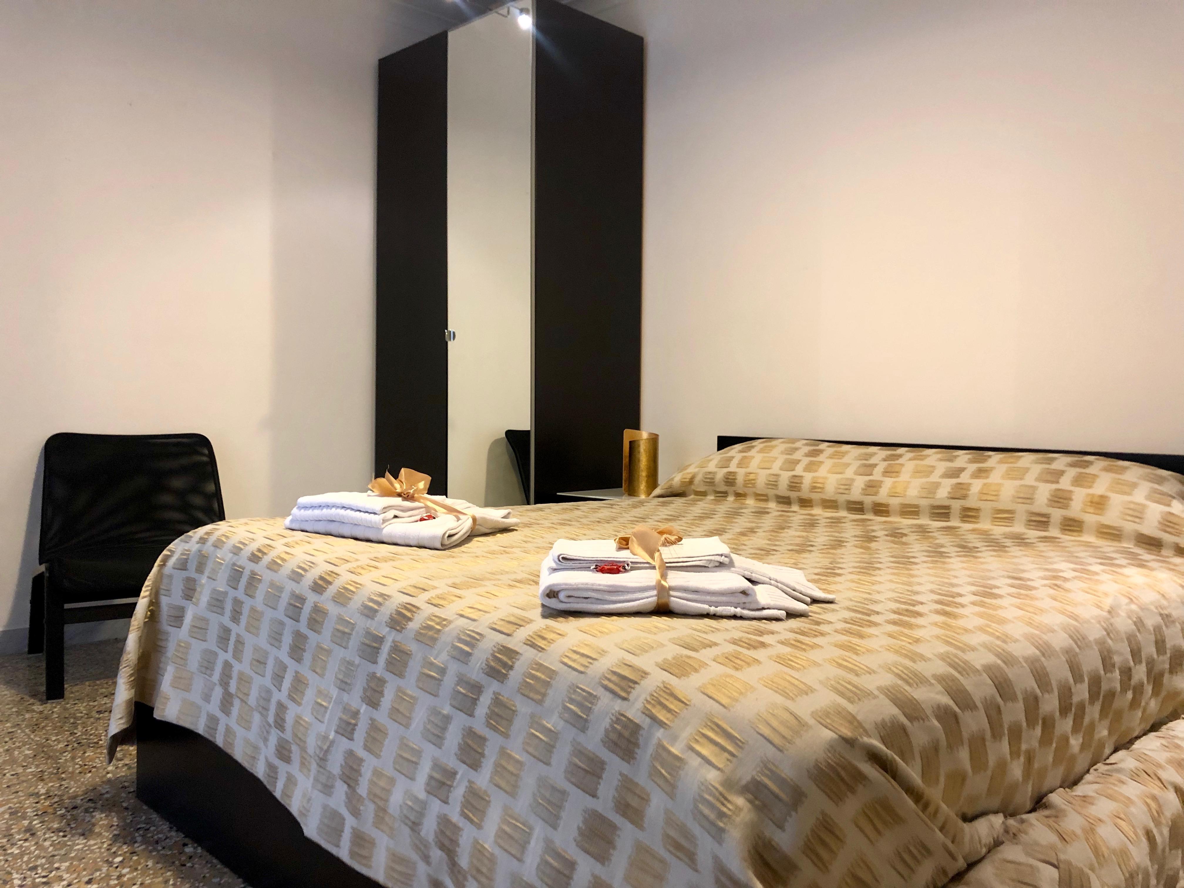 ナポリ ルレ ピアッツア デル プレビシート Bed & Breakfast エクステリア 写真